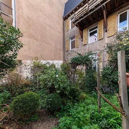 Cozy Studio Centre Apartment *